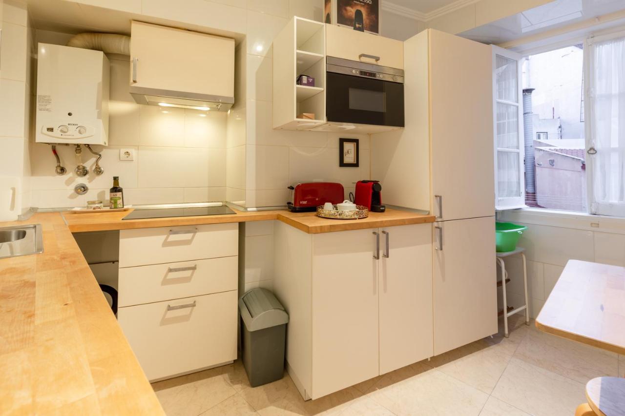 Boutique Apartment In Historic Lisbon Exterior photo